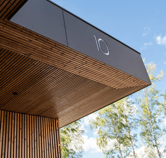 Lunawood-Thermowood_Luna-Triple-shadow-facade-1